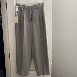 Wilfred carrot pant size 8 - sage green